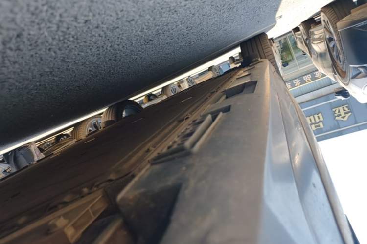 Used ARCFOX Alpha S 2022 HI Version Advanced Edition Right Side Sill