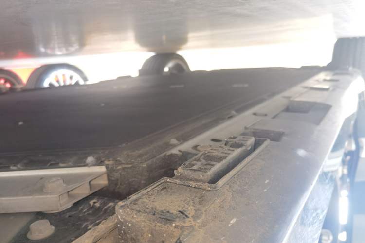 Used ARCFOX Alpha S 2022 HI Version Advanced Edition Right Side Sill