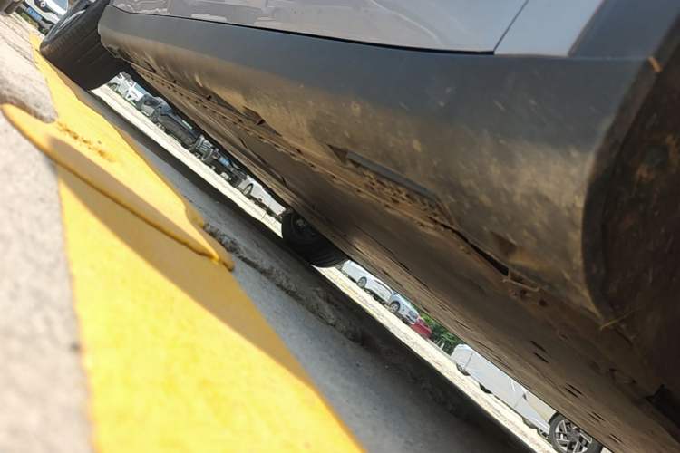 Used ARCFOX Alpha S 2022 708S+ 160kW Right Side Sill