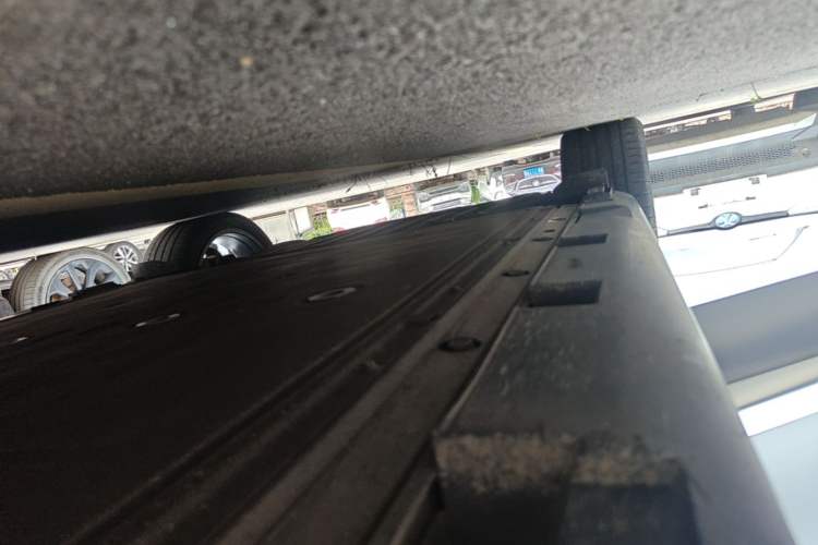 Used ARCFOX Alpha S 2022 HI Version Advanced Edition Right Side Sill