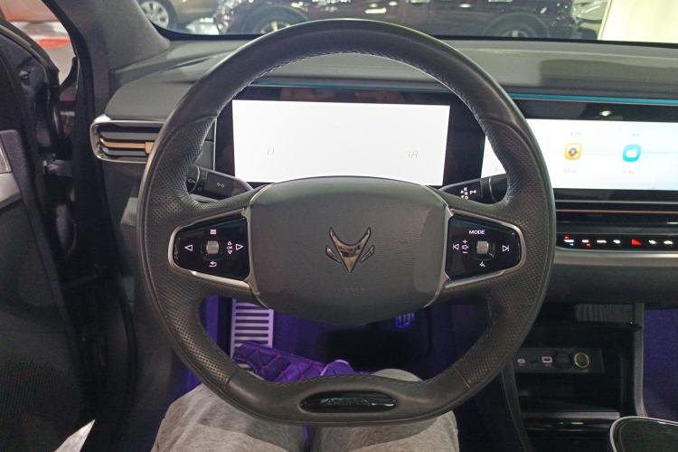 Used ARCFOX Alpha S 2022 708S+ 160kW Steering Wheel
