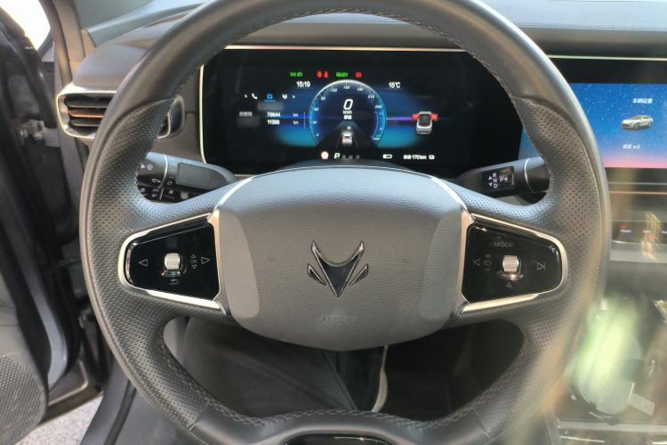 Used ARCFOX Alpha S 2022 525S 160kW Steering Wheel