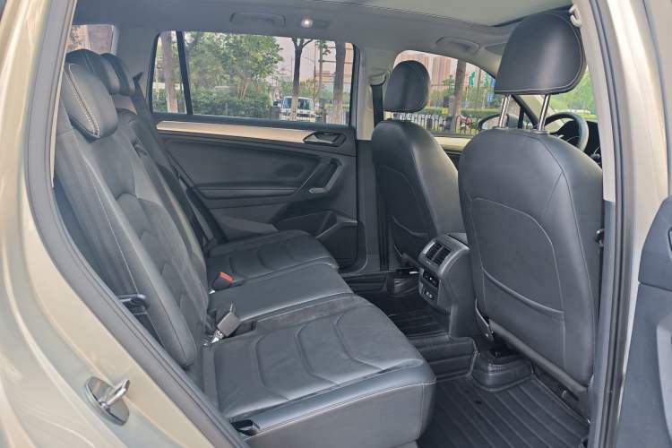 Used ARCFOX Alpha S 2022 525S 160kW Interior 5