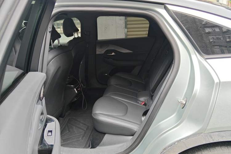 Used ARCFOX Alpha S 2022 525S 160kW Left Rear Seat