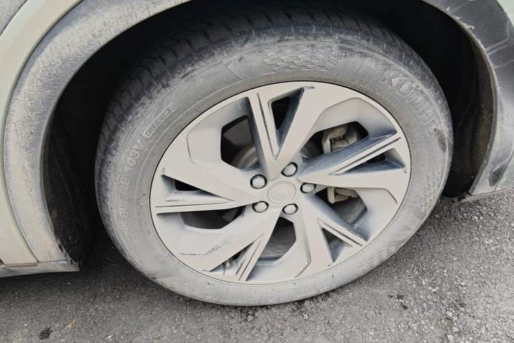 Used ARCFOX Alpha S 2022 525S 160kW Right Front Wheel Hub