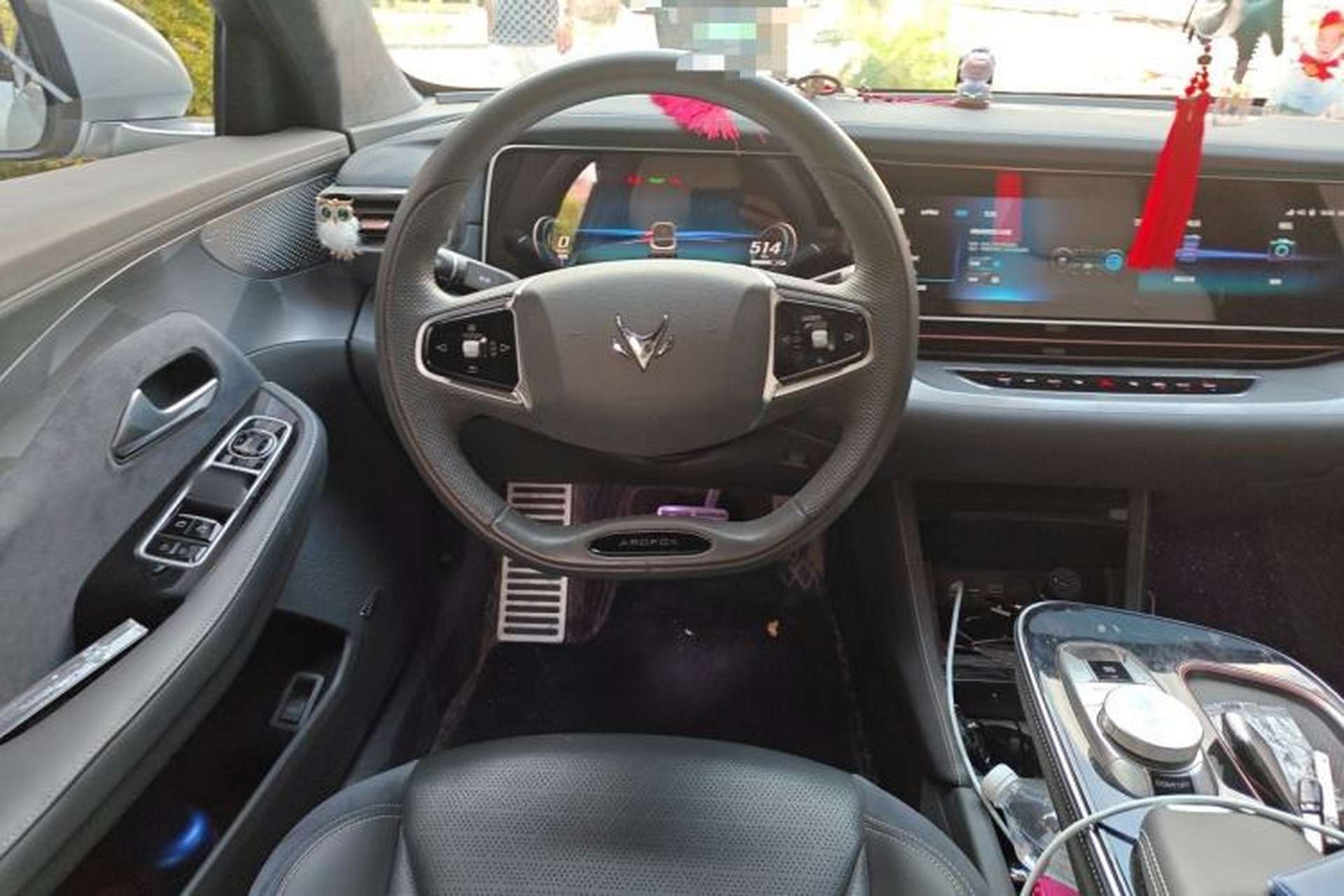Used ARCFOX Alpha S 2022 708S 175kW Steering Wheel