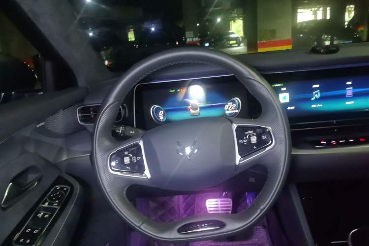 Used ARCFOX Alpha S 2022 708S+ 160kW Steering Wheel