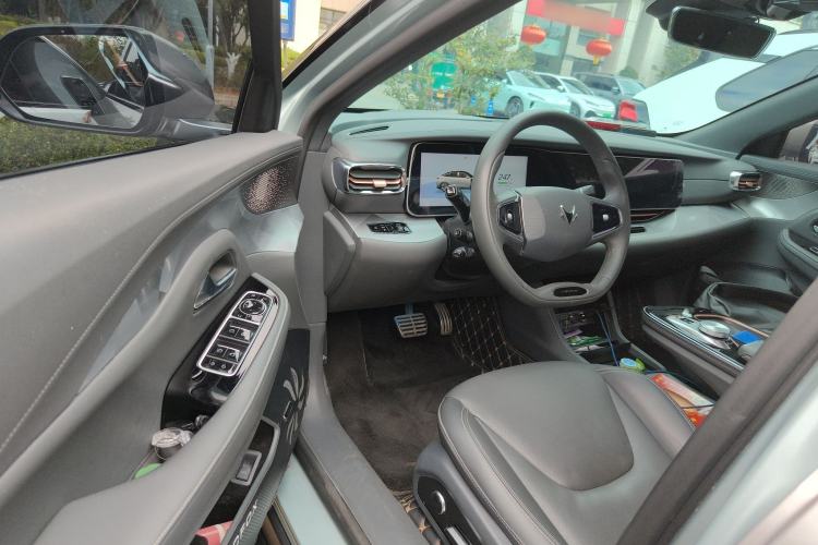 Used ARCFOX Alpha S 2022 525S 160kW Driver Seat