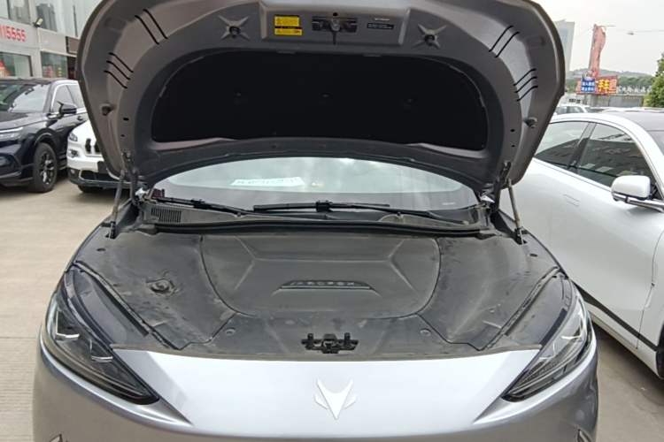 Used ARCFOX Alpha S 2022 708S+ 160kW Engine Bay