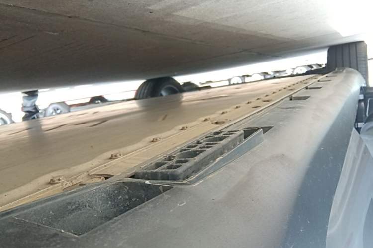 Used ARCFOX Alpha S 2022 708S+ 160kW Left Side Sill