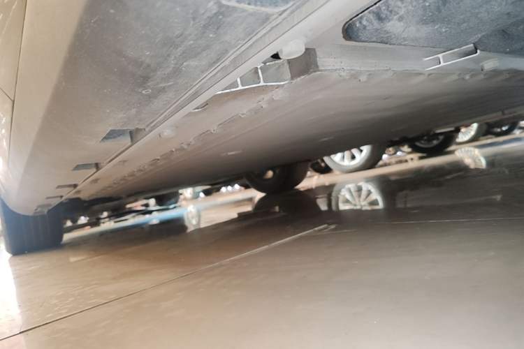 Used ARCFOX Alpha S 2022 525S 160kW Left Side Sill