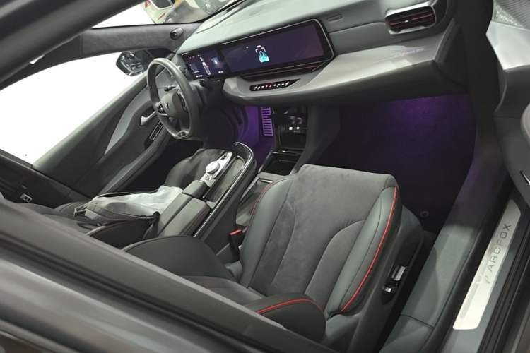 Used ARCFOX Alpha S 2022 HI Version Advanced Edition Right Front Seat