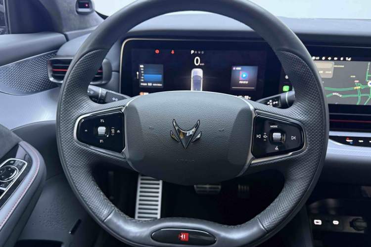 Used ARCFOX Alpha S 2022 HI Version Advanced Edition Steering Wheel