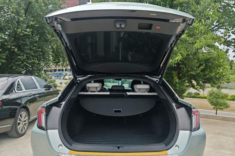 Used ARCFOX Alpha S 2022 708S+ 160kW Trunk