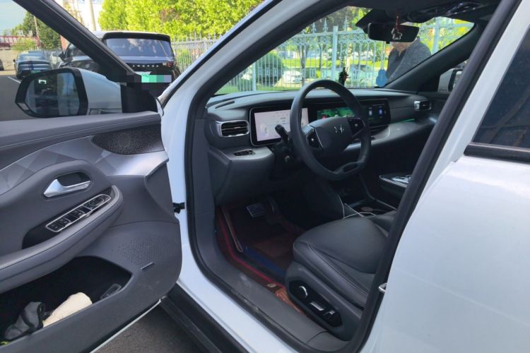 Used ARCFOX Alpha S 2022 525S 160kW Driver Seat