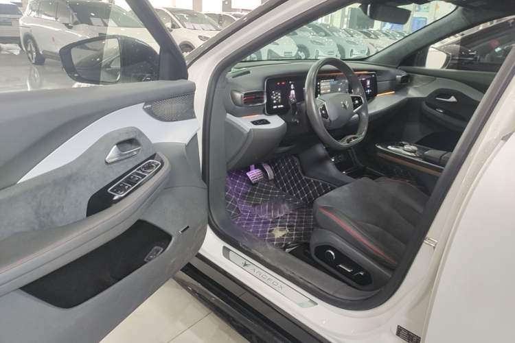 Used ARCFOX Alpha S 2022 HI Edition Advanced Version Driver Seat