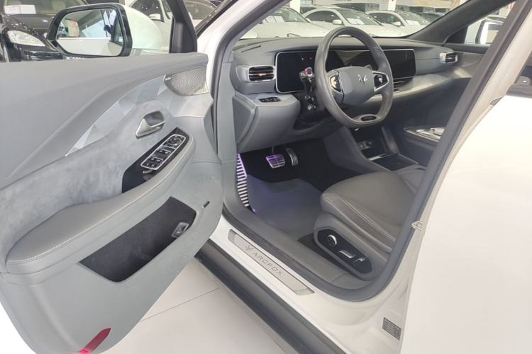 Used ARCFOX Alpha S 2022 708S+ 160kW Driver Seat