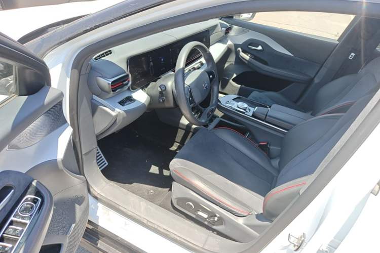 Used ARCFOX Alpha S 2022 HI Version Advanced Edition Driver Seat