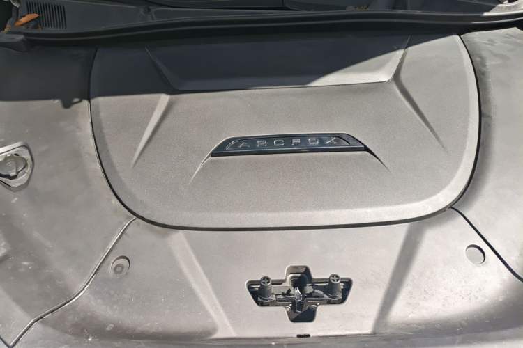 Used ARCFOX Alpha S 2022 708S+ 175kW Engine Bay