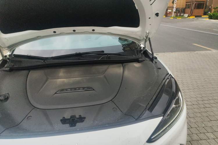Used ARCFOX Alpha S 2022 525S 175kW Engine Bay Left