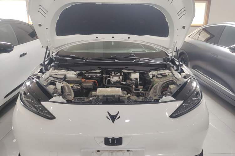 Used ARCFOX Alpha S 2022 HI Version Advanced Edition Engine Bay