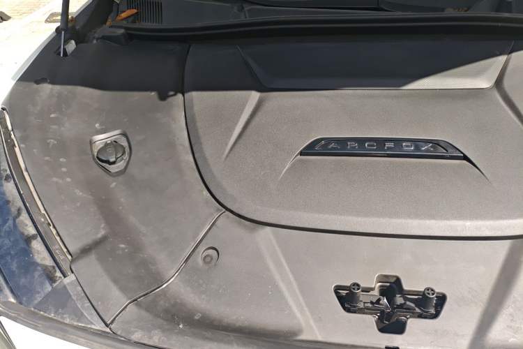 Used ARCFOX Alpha S 2022 708S+ 175kW Engine Bay Right