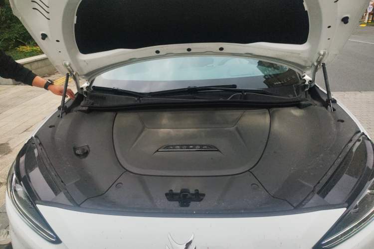 Used ARCFOX Alpha S 2022 525S 175kW Engine Bay Right