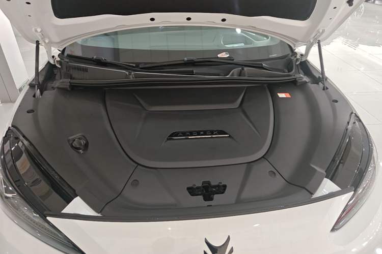 Used ARCFOX Alpha S 2022 HI Version Advanced Edition Engine Bay