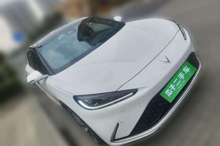 Used ARCFOX Alpha S 2022 525S 175kW Front Right 45 Deg