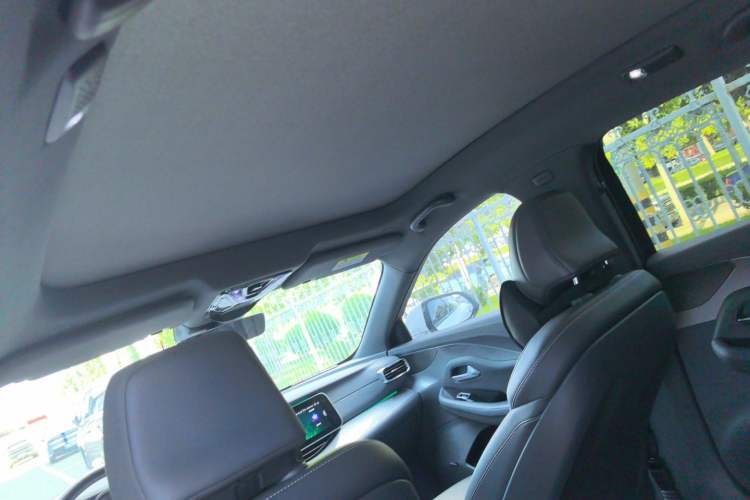 Used ARCFOX Alpha S 2022 525S 160kW Headliner