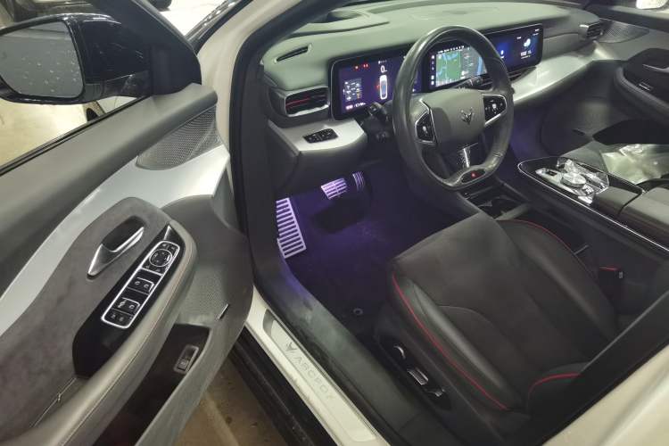 Used ARCFOX Alpha S 2022 HI Edition Advanced Version Interior 3
