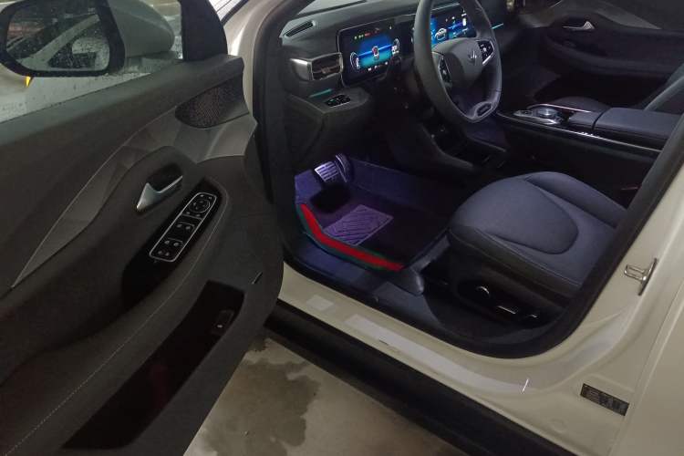 Used ARCFOX Alpha S 2022 525S 160kW Interior 3