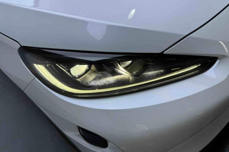 Used ARCFOX Alpha S 2022 HI Version Advanced Edition Left Front Headlight