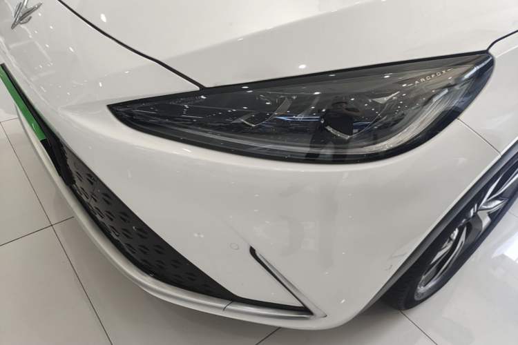 Used ARCFOX Alpha S 2022 708S+ 160kW Left Front Headlight