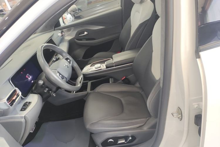 Used ARCFOX Alpha S 2022 708S+ 160kW Left Front Seat