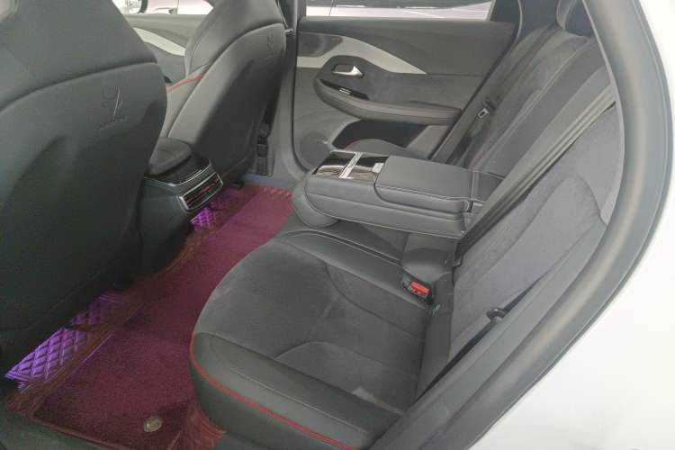 Used ARCFOX Alpha S 2022 HI Version Advanced Edition Left Rear Seat