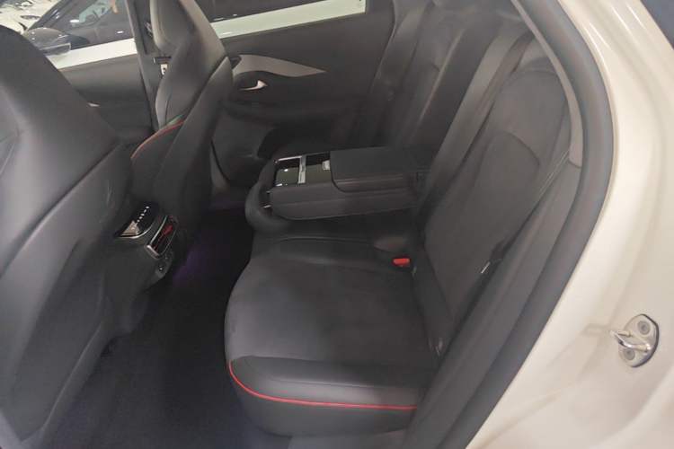 Used ARCFOX Alpha S 2022 HI Version Advanced Edition Left Rear Seat