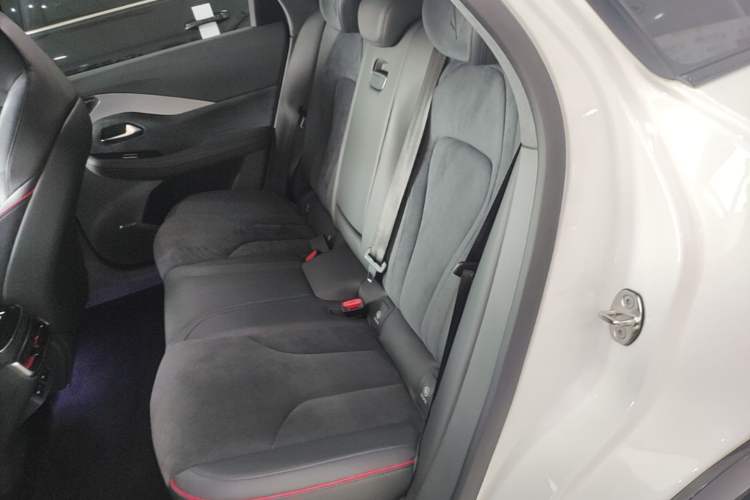 Used ARCFOX Alpha S 2022 HI Version Advanced Edition Left Rear Seat