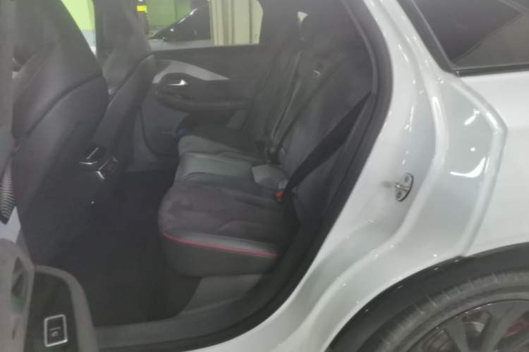 Used ARCFOX Alpha S 2022 HI Version Advanced Edition Left Rear Seat