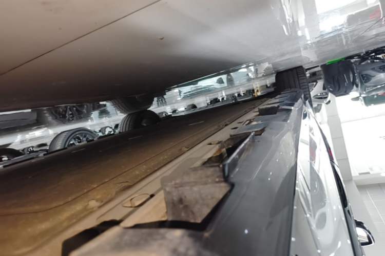 Used ARCFOX Alpha S 2022 HI Version Advanced Edition Left Side Sill