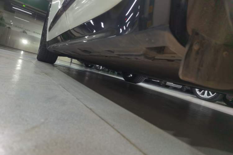 Used ARCFOX Alpha S 2022 HI Version Advanced Edition Left Side Sill