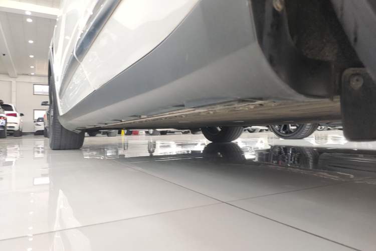 Used ARCFOX Alpha S 2022 708S+ 160kW Left Side Sill