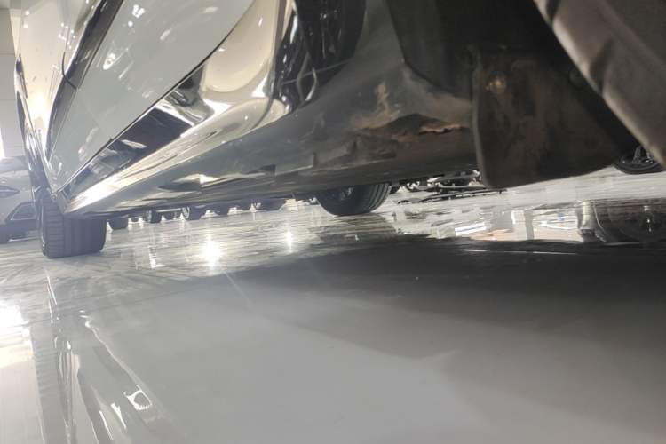 Used ARCFOX Alpha S 2022 HI Version Advanced Edition Left Side Sill
