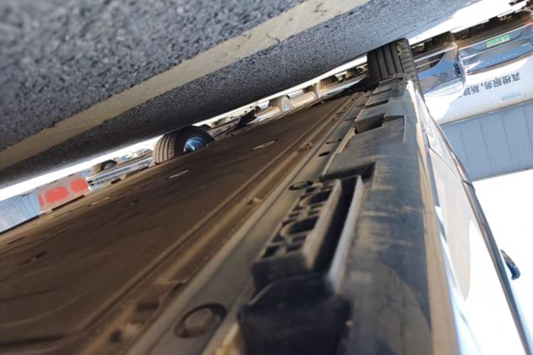 Used ARCFOX Alpha S 2022 HI Version Advanced Edition Left Side Sill