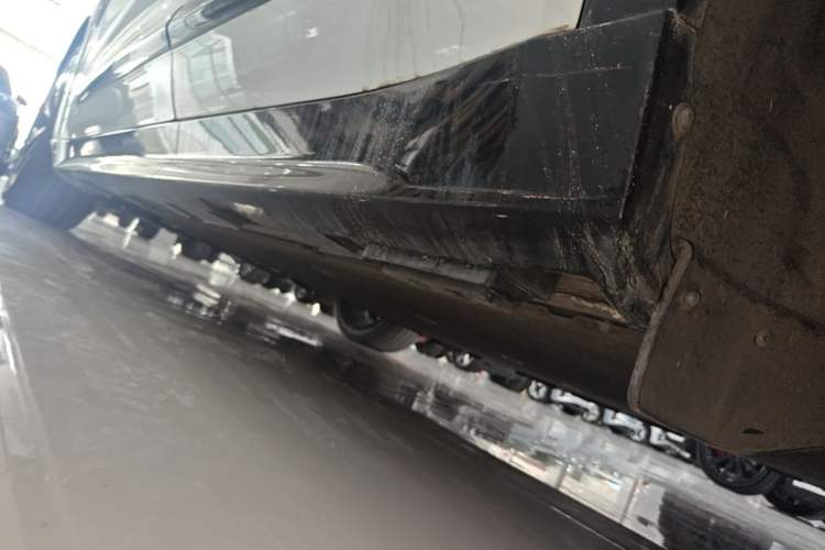 Used ARCFOX Alpha S 2022 HI Version Advanced Edition Left Side Sill