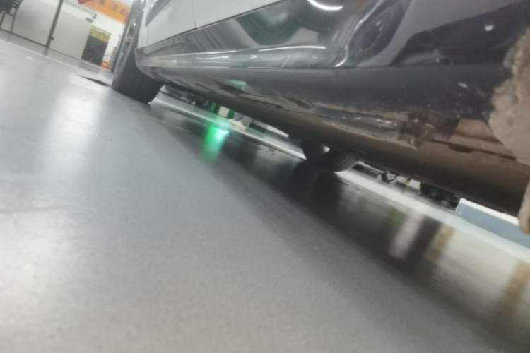 Used ARCFOX Alpha S 2022 HI Version Advanced Edition Left Side Sill