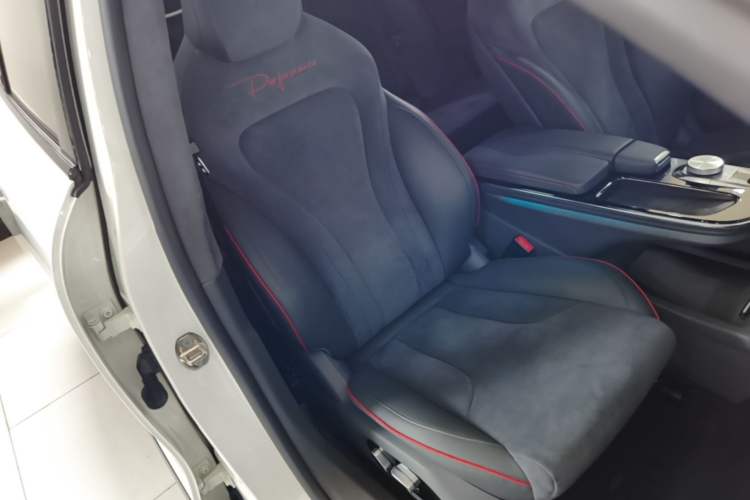 Used ARCFOX Alpha S 2022 HI Version Advanced Edition Right Front Seat