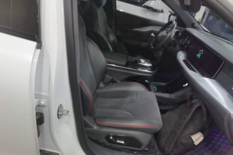 Used ARCFOX Alpha S 2022 HI Version Advanced Edition Right Front Seat