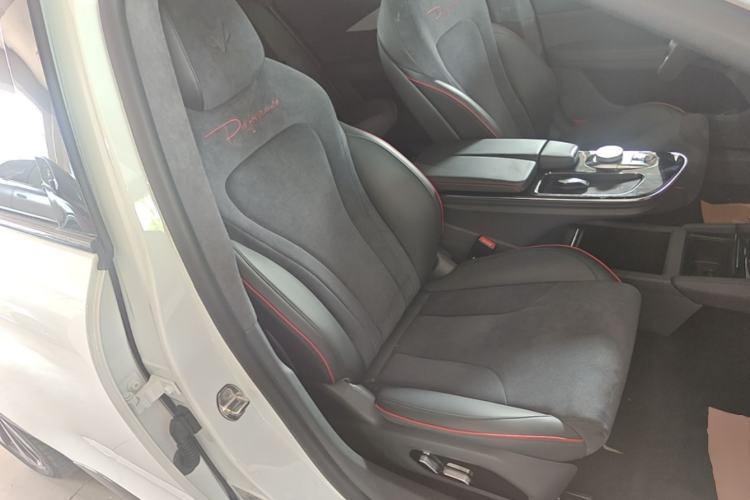 Used ARCFOX Alpha S 2022 HI Version Advanced Edition Right Front Seat