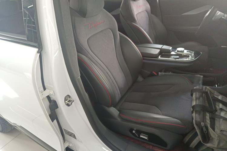 Used ARCFOX Alpha S 2022 HI Version Advanced Edition Right Front Seat